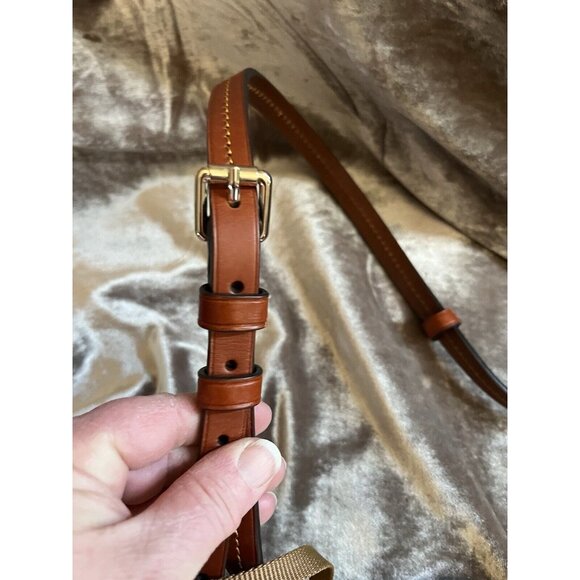 DOONEY & BOURKE CROSSBODY CANVAS TAN BAG SEE PHOTOS , VERY NICE GREAT4/TRIPS - Picture 8 of 16